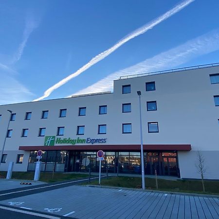 Holiday Inn Express Caen Epron By Ihg מראה חיצוני תמונה