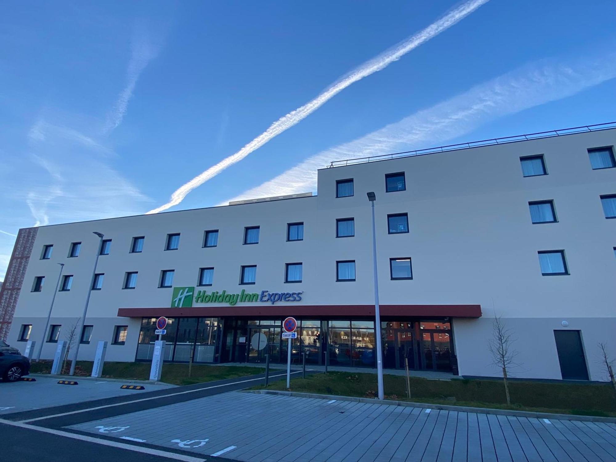 Holiday Inn Express Caen Epron By Ihg מראה חיצוני תמונה