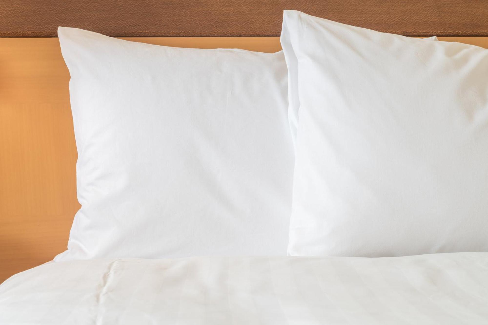 Holiday Inn Express Caen Epron By Ihg מראה חיצוני תמונה