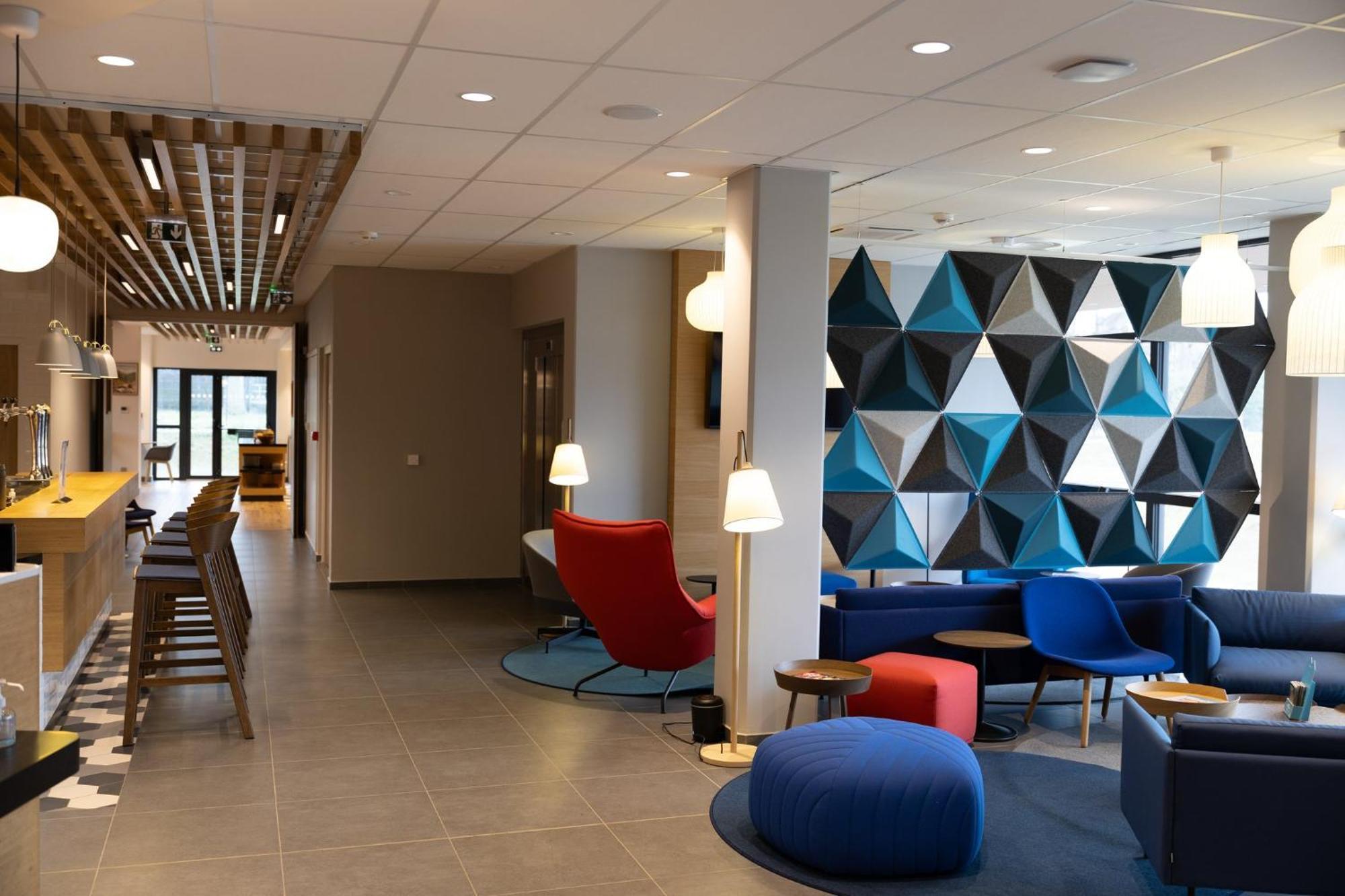 Holiday Inn Express Caen Epron By Ihg מראה חיצוני תמונה